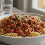 Nopea jauhelihakastike pannulla tuoreen persiljan kanssa